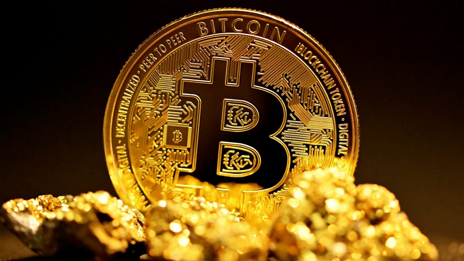 국내 비트코인 현물 ETF 도입 논의를 상징하는 비트코인과 금융시장 화면